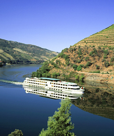 Day 3 - Scenic Drive to Douro and tour in Douro